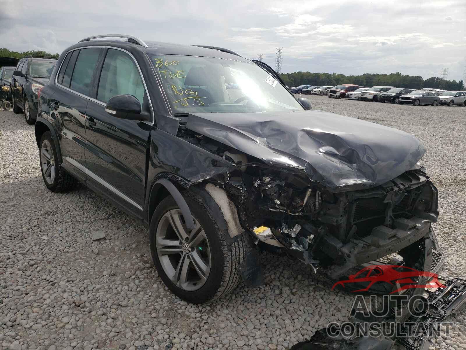 VOLKSWAGEN TIGUAN 2017 - WVGUV7AX9HK029788