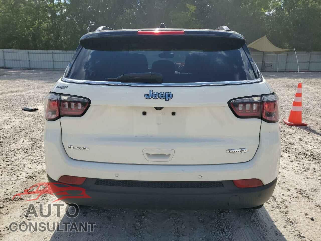 JEEP COMPASS 2018 - 3C4NJDBB7JT361285
