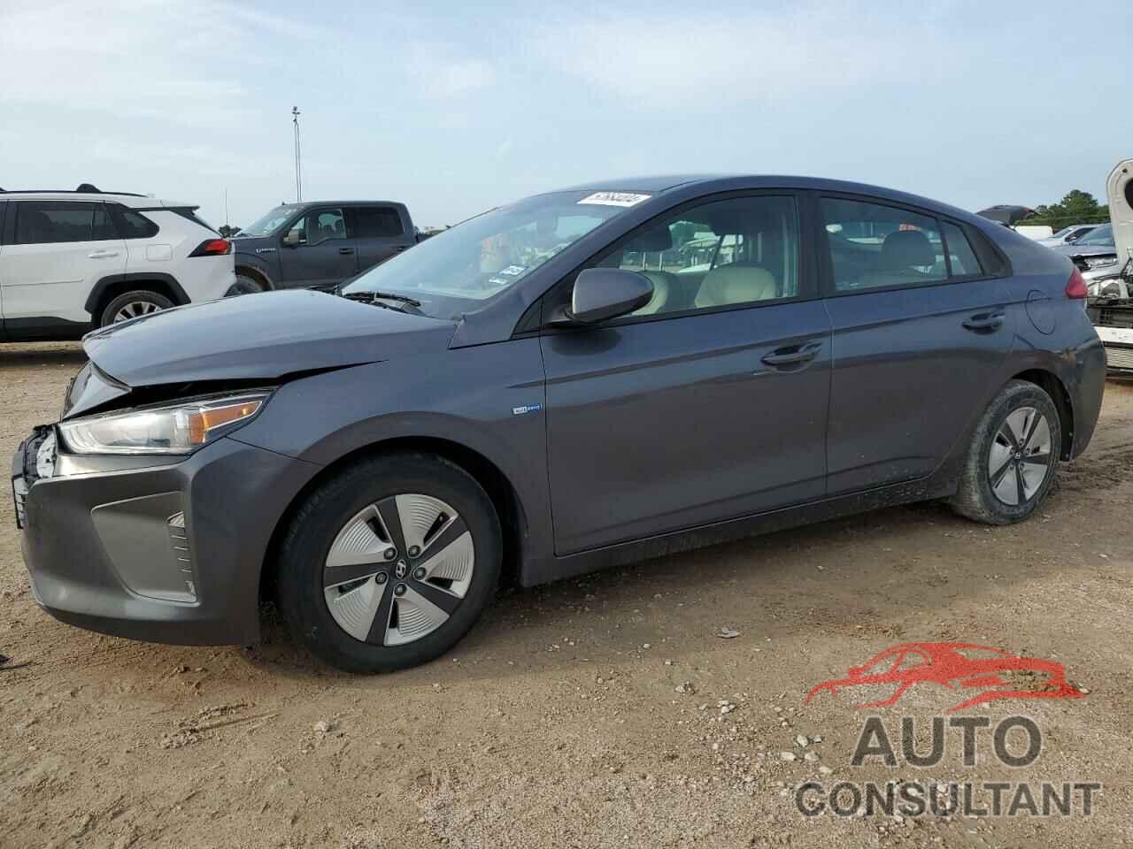 HYUNDAI IONIQ 2017 - KMHC65LC5HU025345