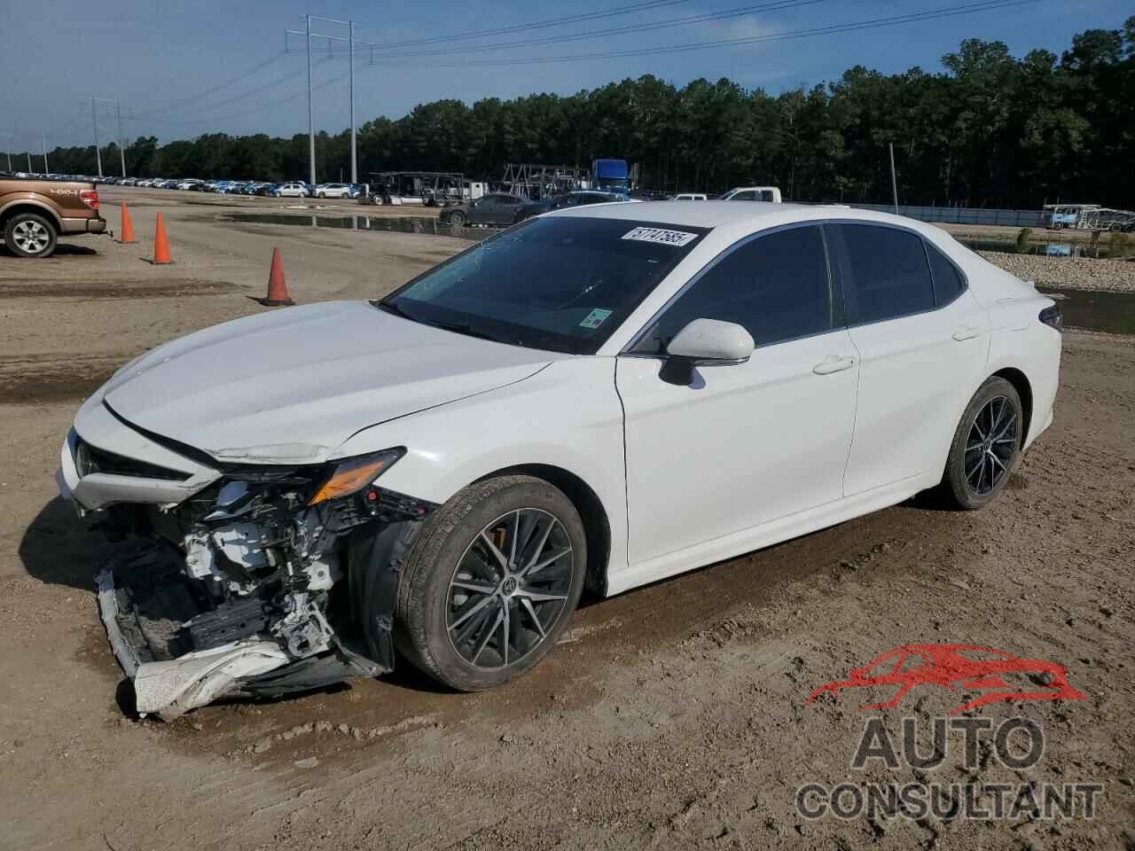 TOYOTA CAMRY 2022 - 4T1G11AK0NU671648
