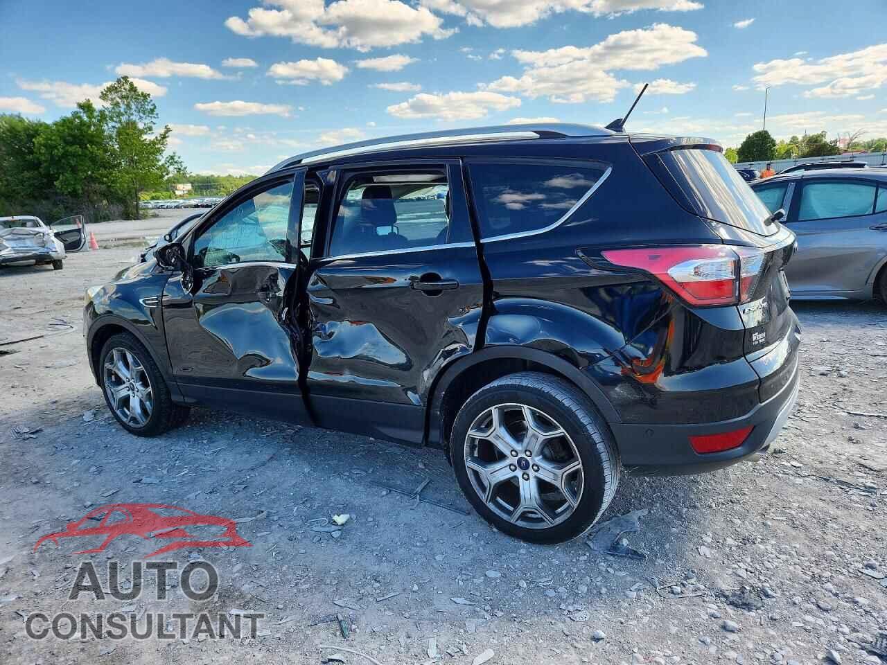 FORD ESCAPE 2018 - 1FMCU9J96JUB40420