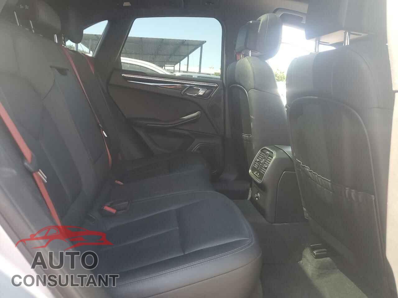 PORSCHE MACAN 2016 - WP1AB2A55GLB40850