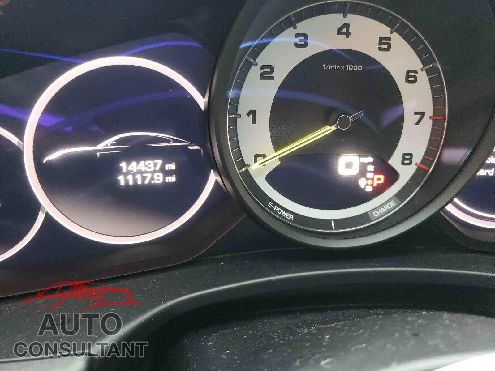 PORSCHE PANAMERA 2019 - WP0AE2A70KL123571