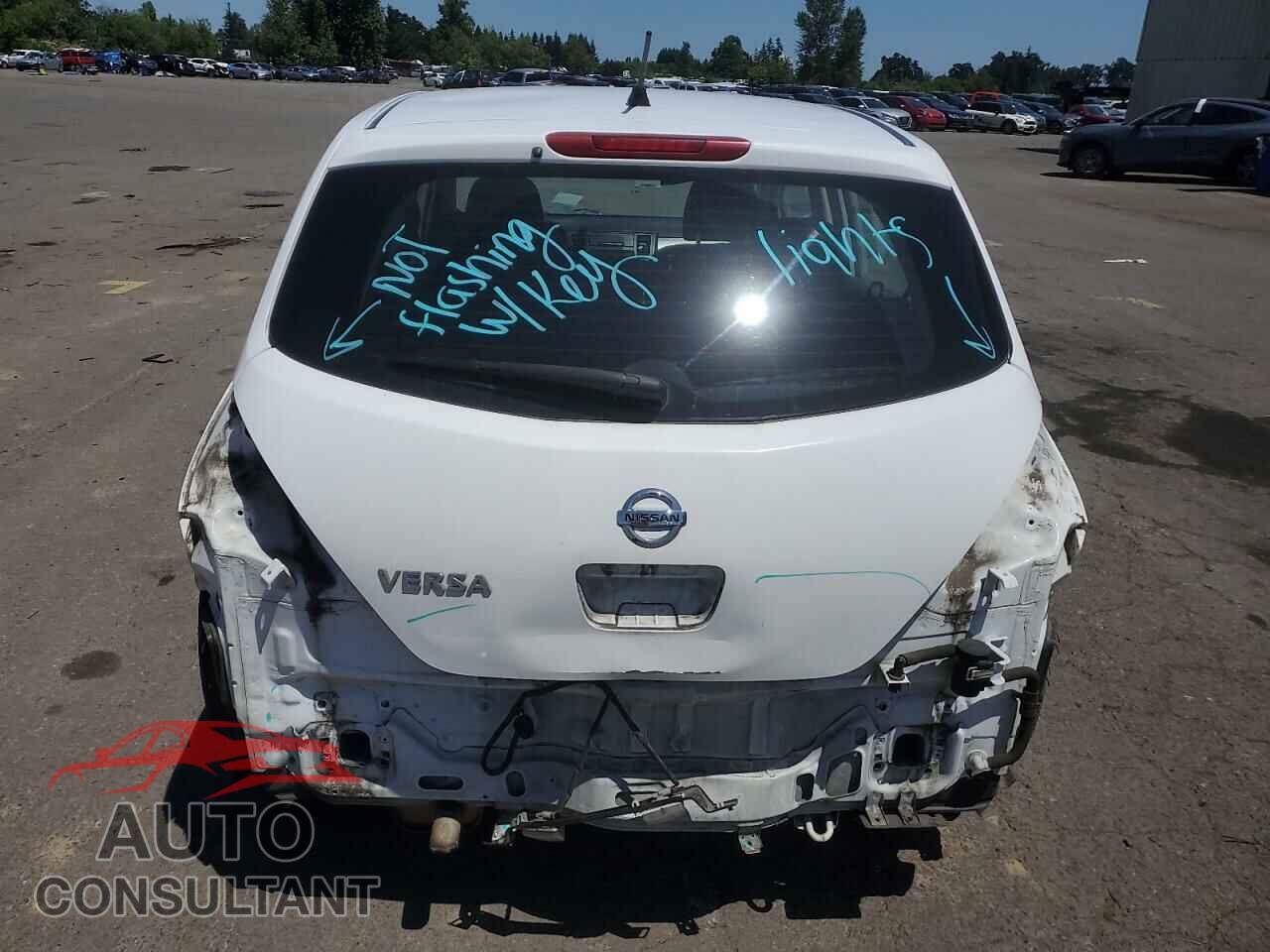 NISSAN VERSA 2011 - 3N1BC1CP6BL503717