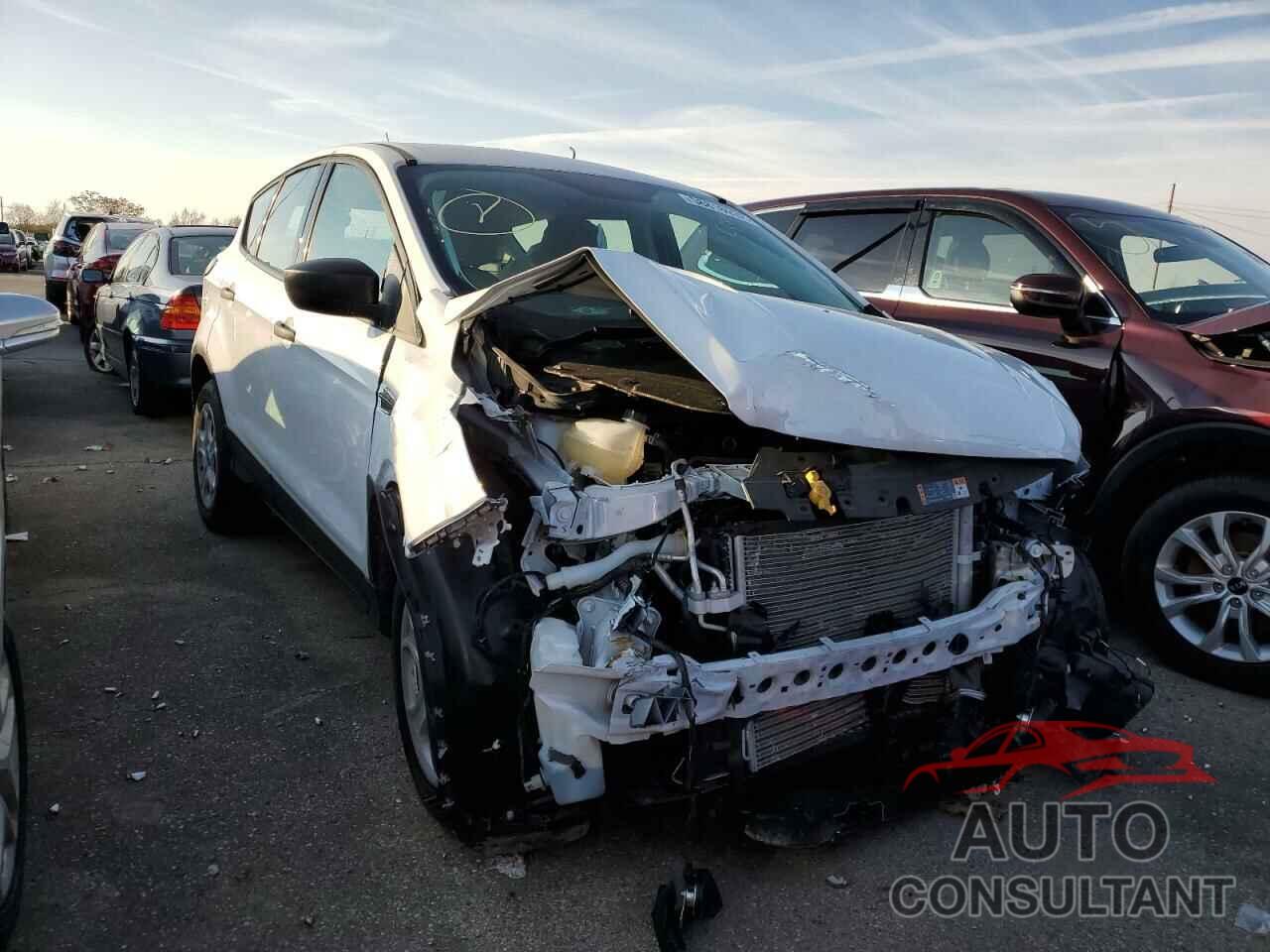 FORD ESCAPE 2017 - 1FMCU0F73HUE21779