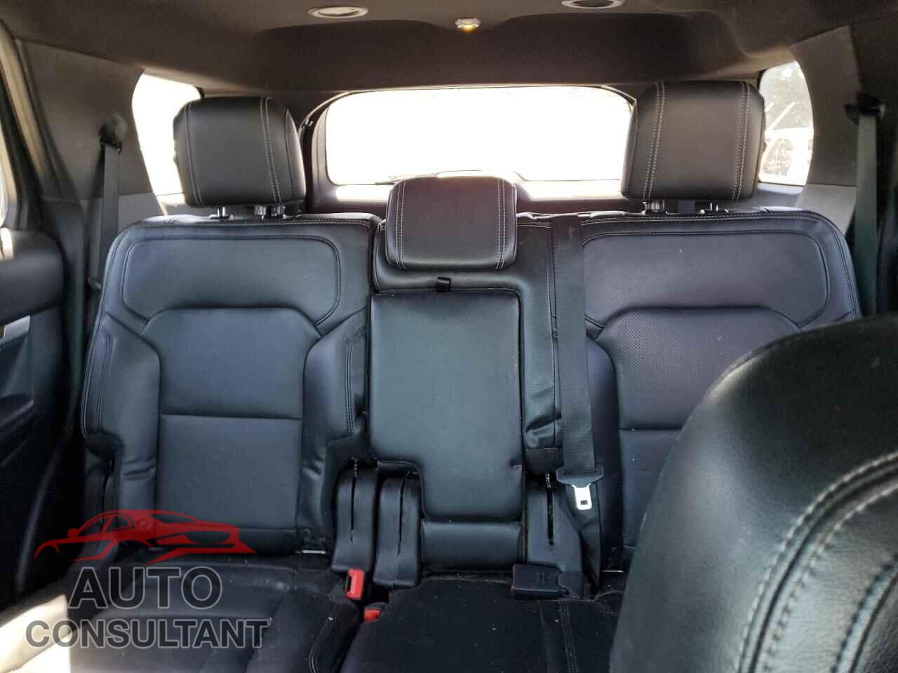 FORD EXPLORER 2017 - 1FM5K7F80HGA16980