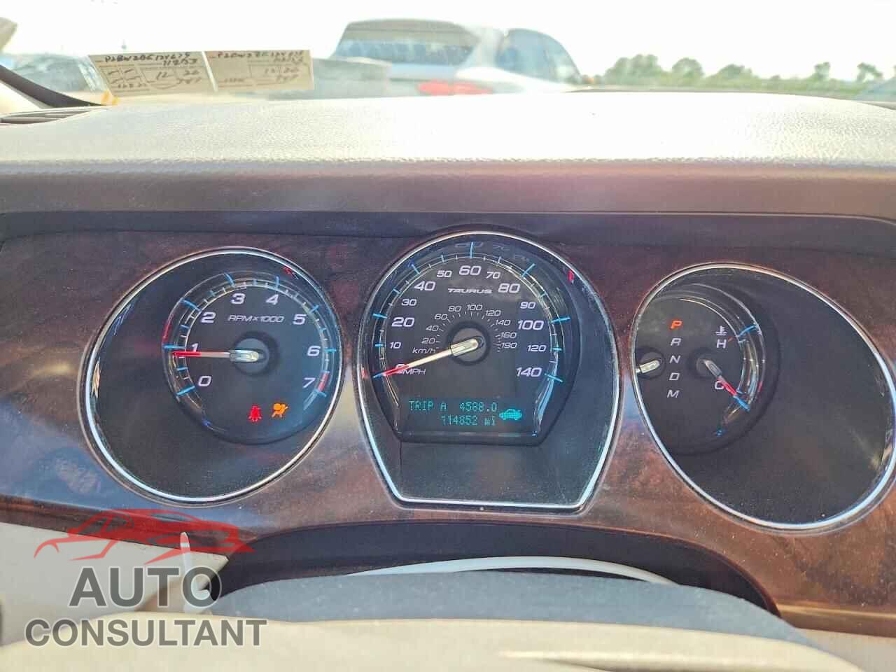 FORD TAURUS 2011 - 1FAHP2EW2BG124679