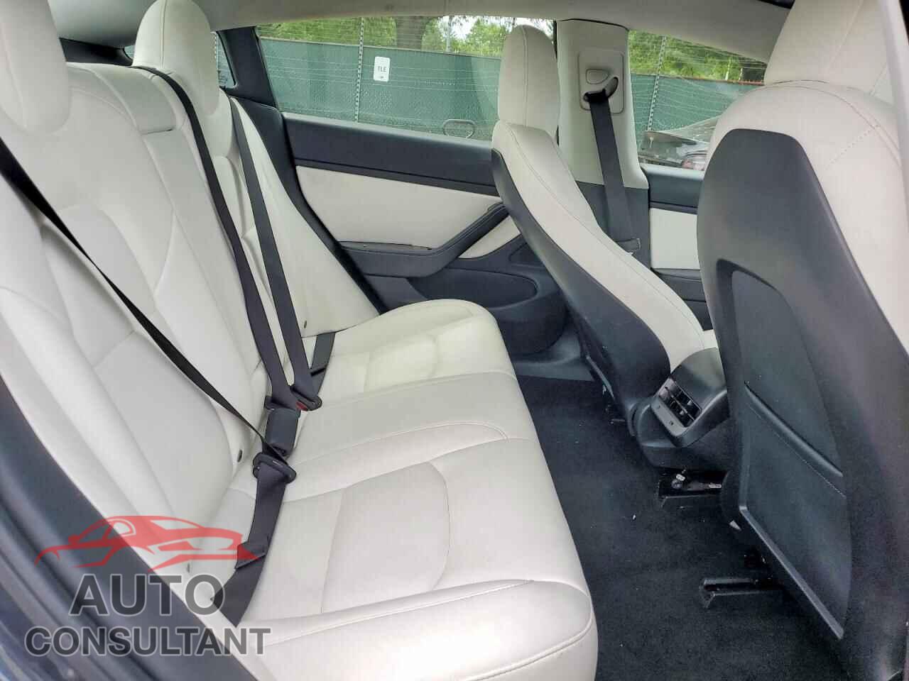 TESLA MODEL 3 2019 - 5YJ3E1EA5KF407662