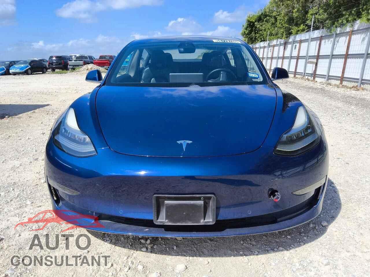 TESLA MODEL 3 2018 - 5YJ3E1EA1JF041715