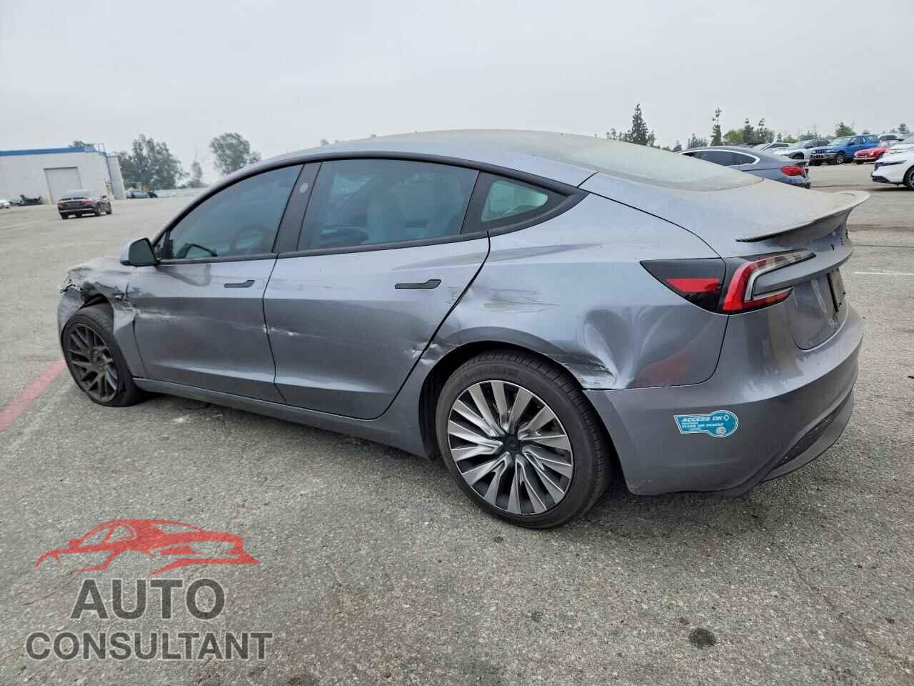 TESLA MODEL 3 2024 - 5YJ3E1EA0RF862851