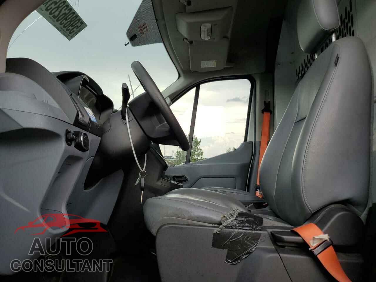 FORD TRANSIT 2019 - 1FTYE2CM7KKB67736