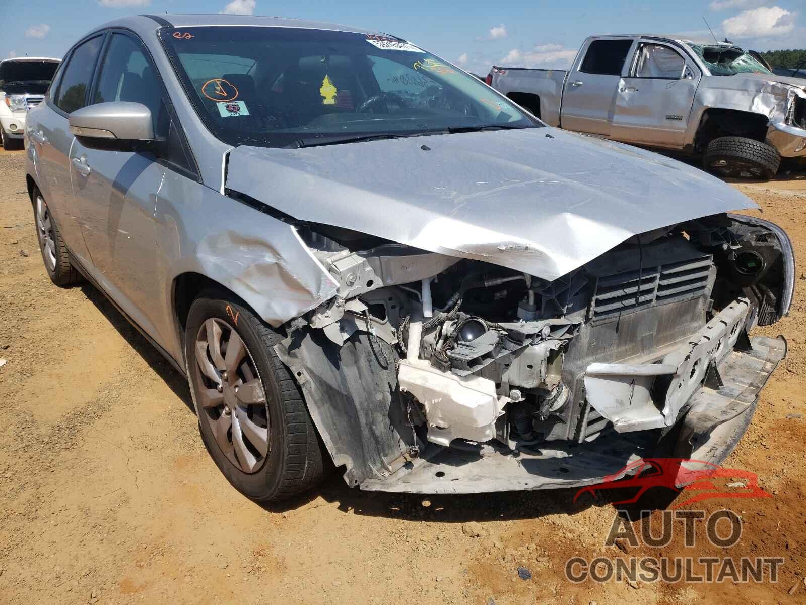 FORD FOCUS 2018 - 1FADP3H2XJL321926