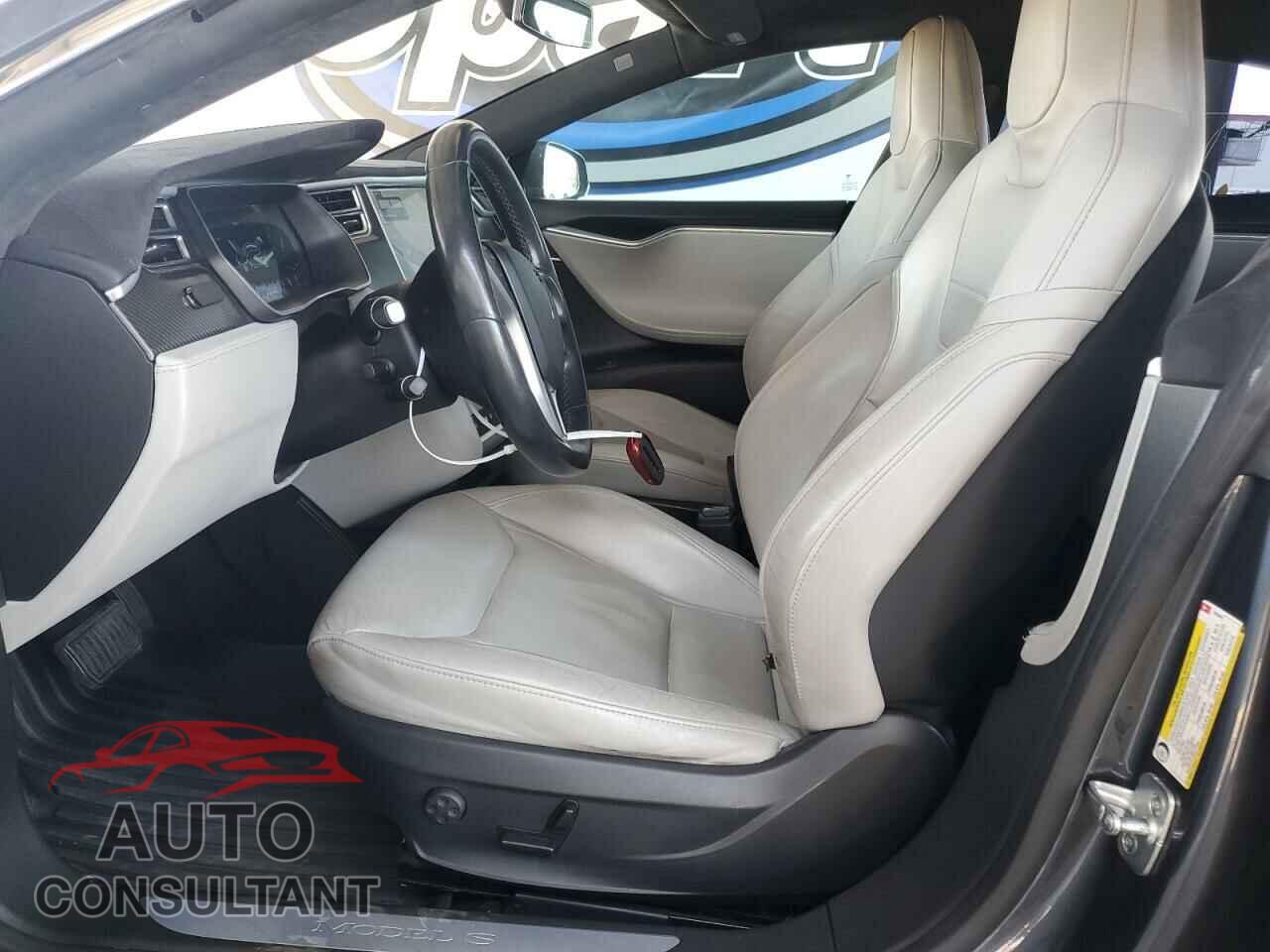 TESLA MODEL S 2015 - 5YJSA1E11FF120249