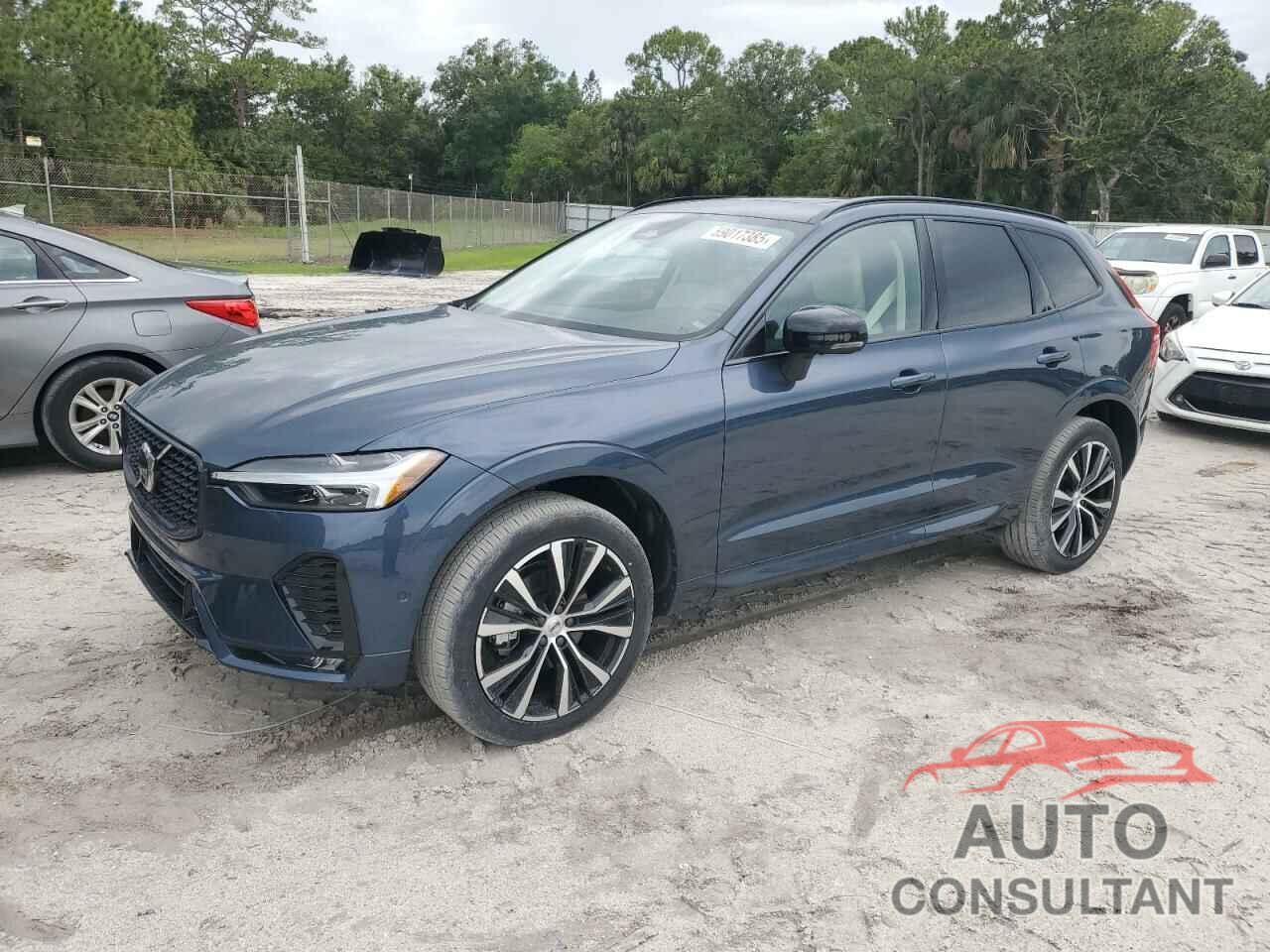 VOLVO XC60 PLUS 2025 - YV4M12RC1S1015608