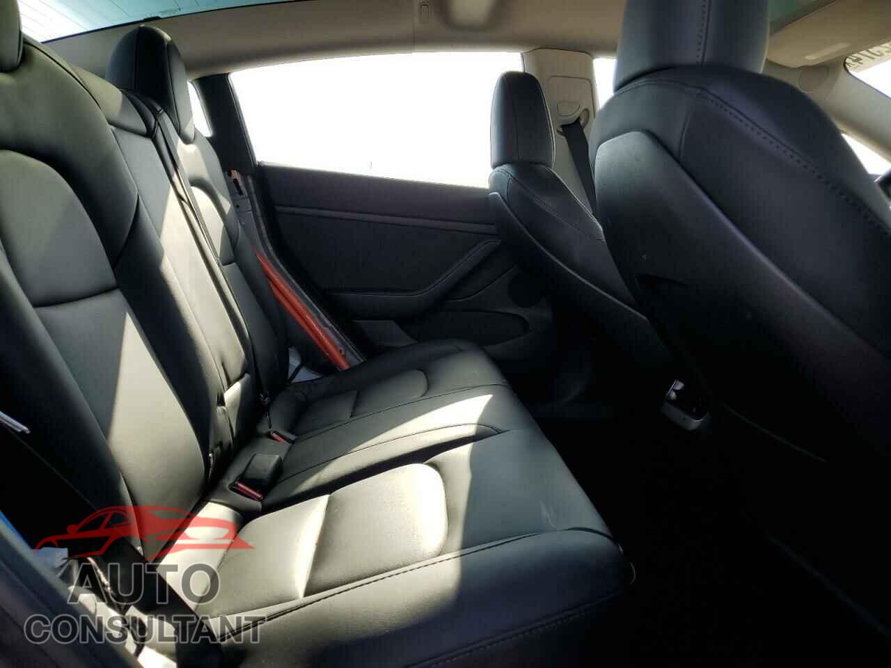 TESLA MODEL 3 2023 - 5YJ3E1EA3PF613084