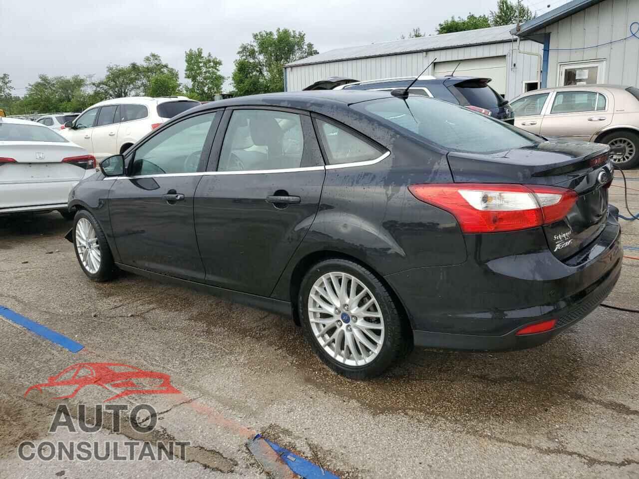 FORD FOCUS 2012 - 1FAHP3H25CL370391