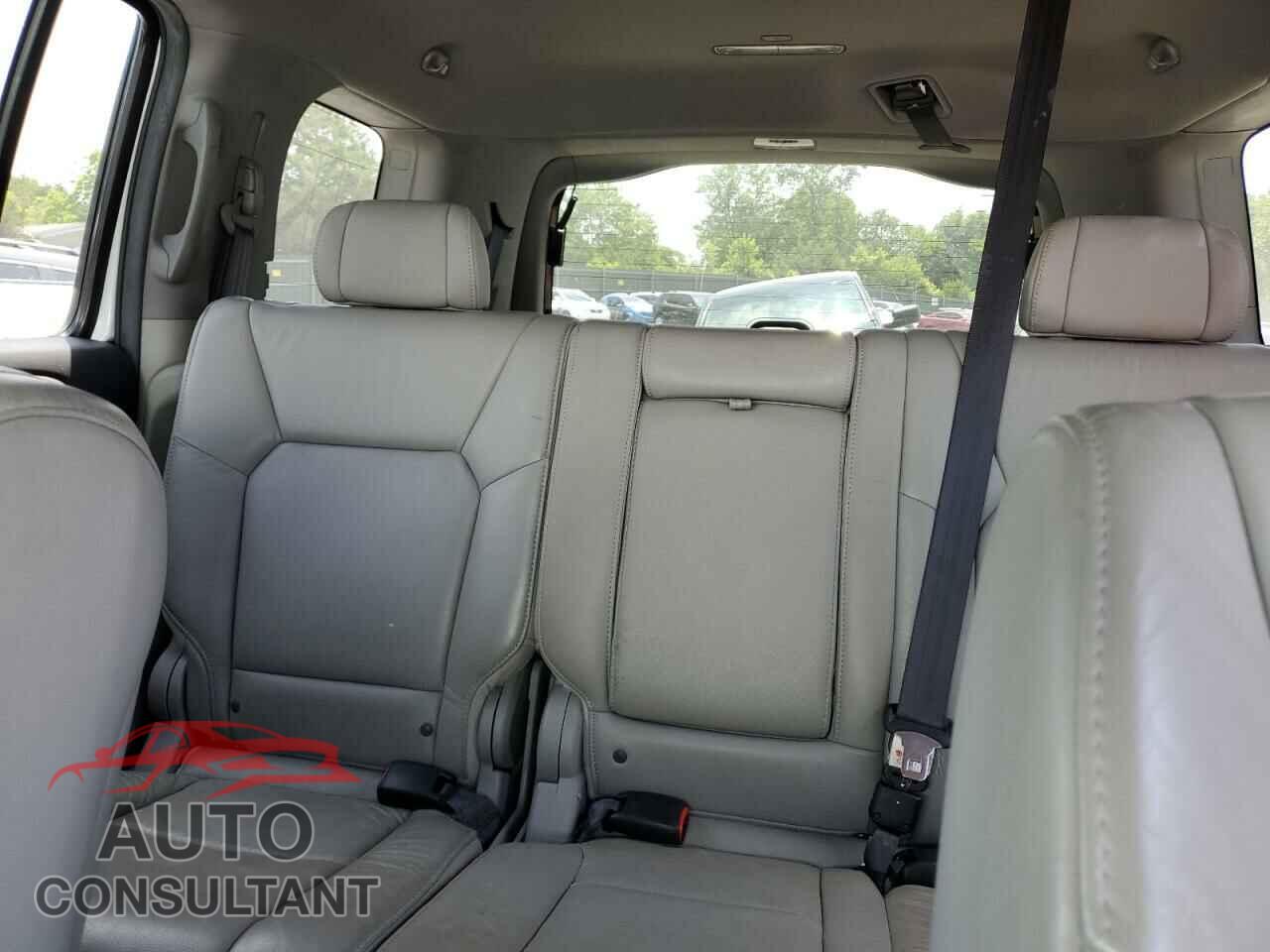HONDA PILOT 2011 - 5FNYF4H54BB093375