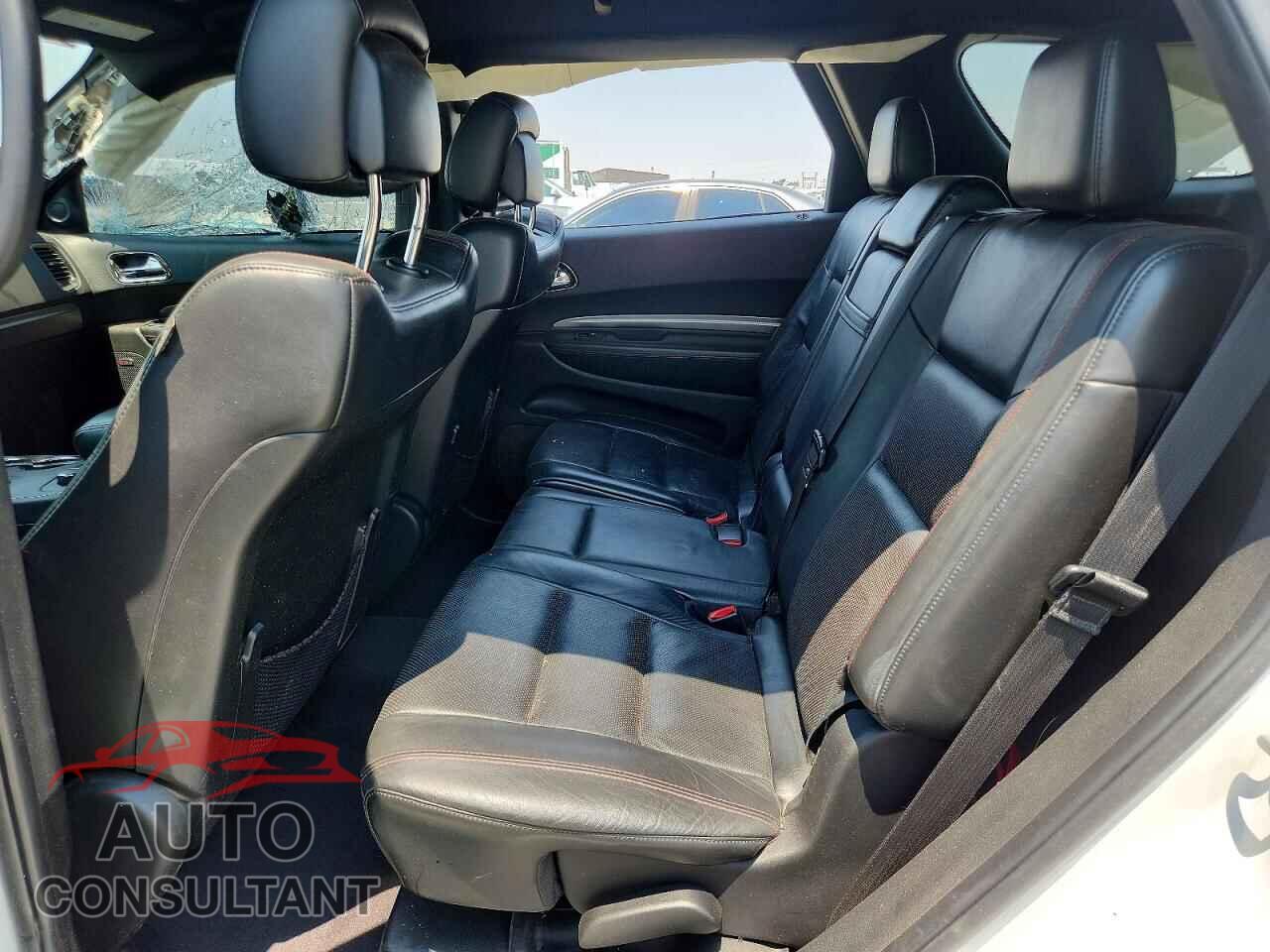 DODGE DURANGO 2018 - 1C4SDJCT9JC248210