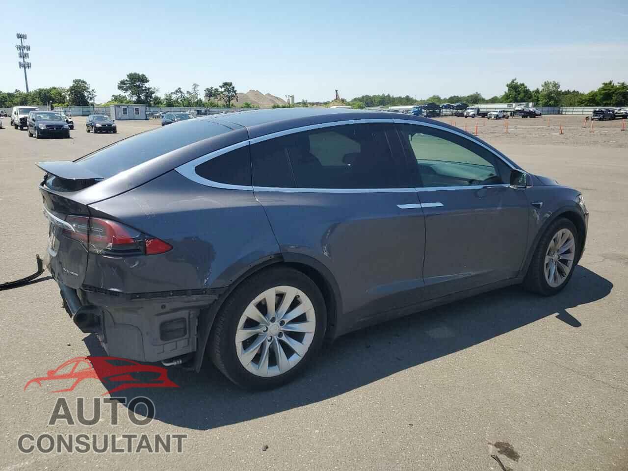 TESLA MODEL X 2021 - 5YJXCAE27MF323393