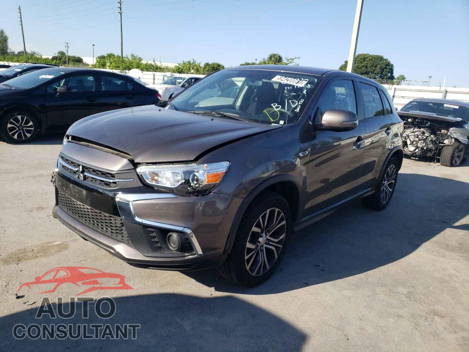 MITSUBISHI OUTLANDER 2019 - JA4AR3AU2KU010774