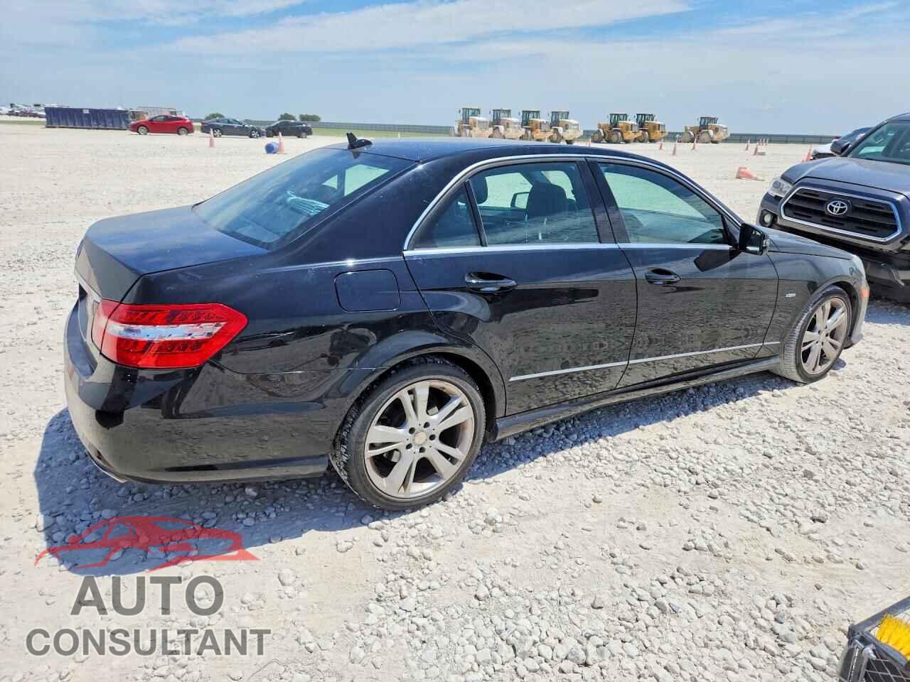 MERCEDES-BENZ E-CLASS 2012 - WDDHF5KB3CA567207
