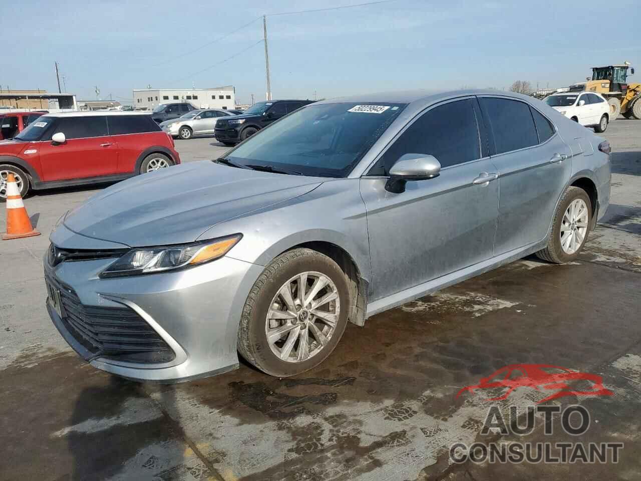 TOYOTA CAMRY 2022 - 4T1C11AK5NU627031