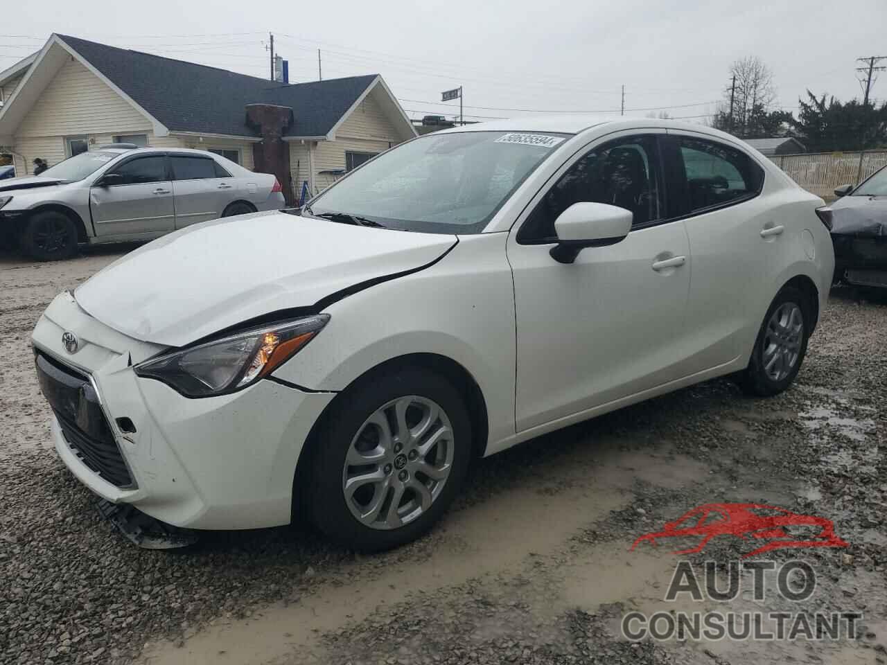 TOYOTA YARIS 2017 - 3MYDLBYV6HY174839