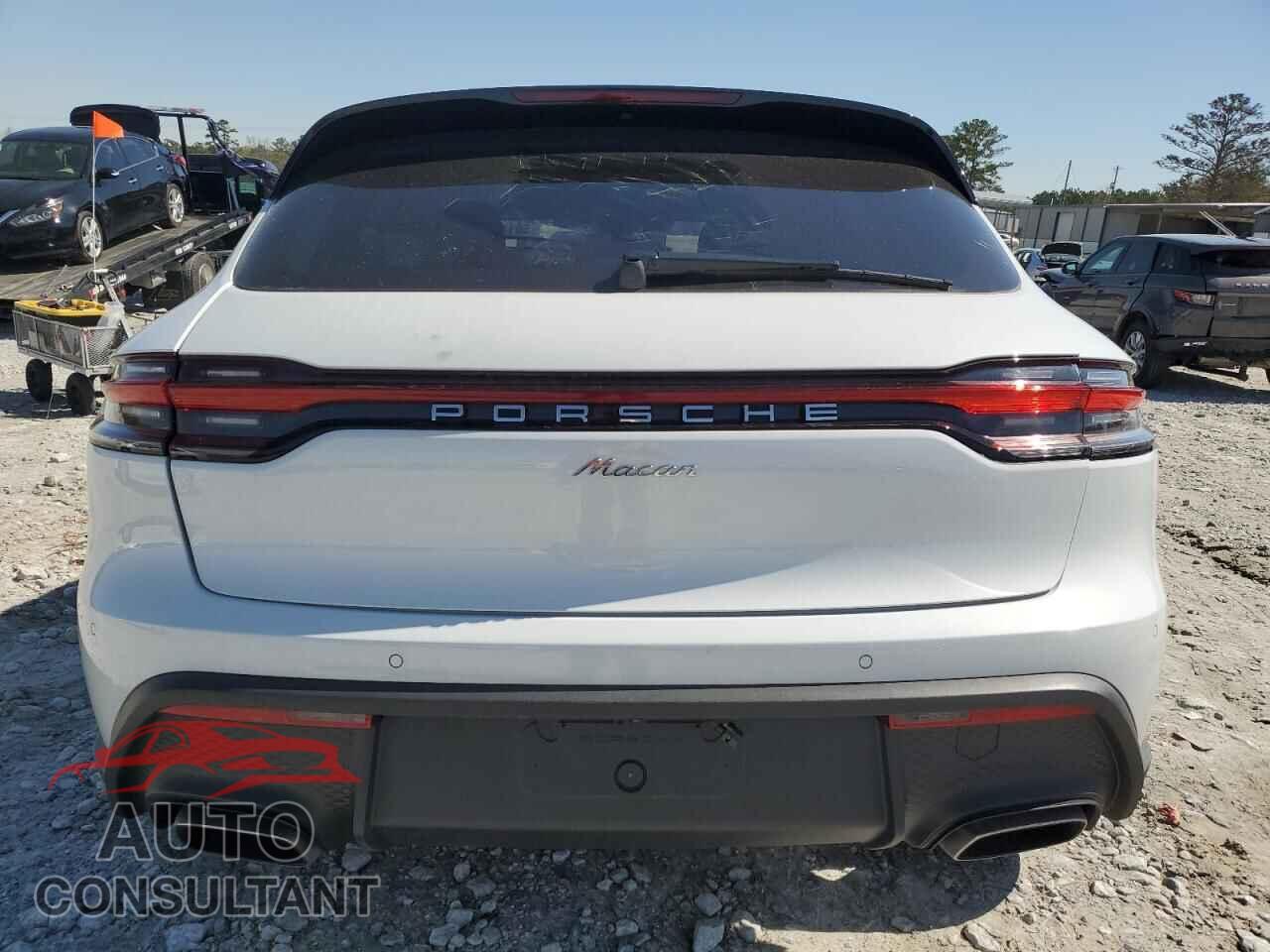 PORSCHE MACAN BASE 2024 - WP1AA2A54RLB13077