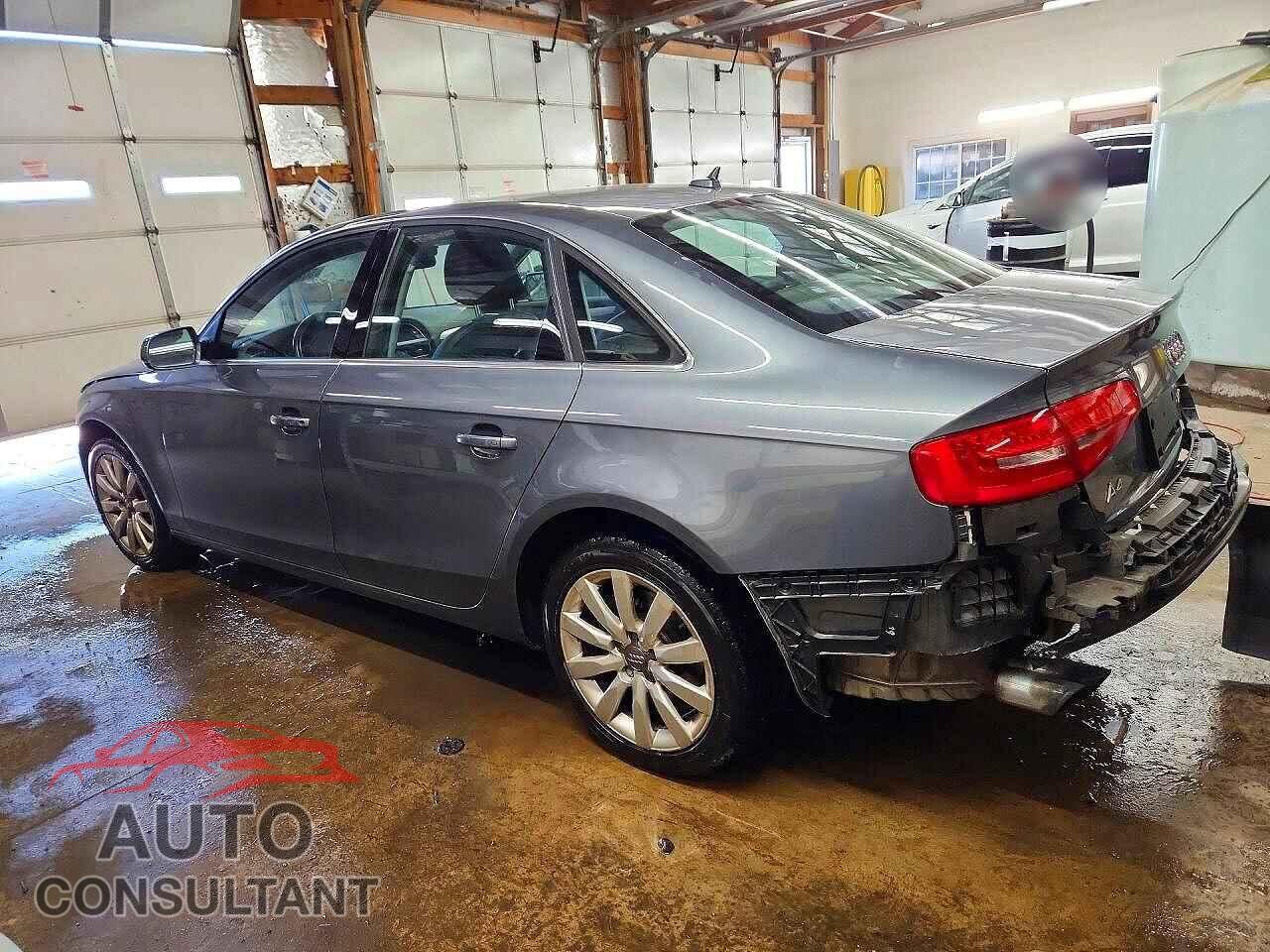 AUDI A4 2013 - WAUAFAFL8DN037605