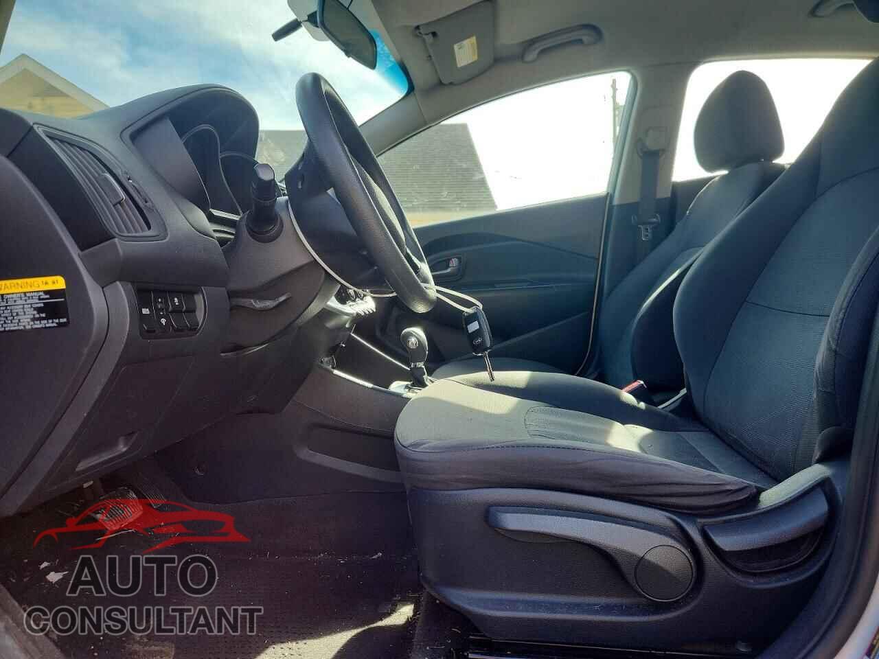 KIA RIO 2014 - KNADM4A37E6357263