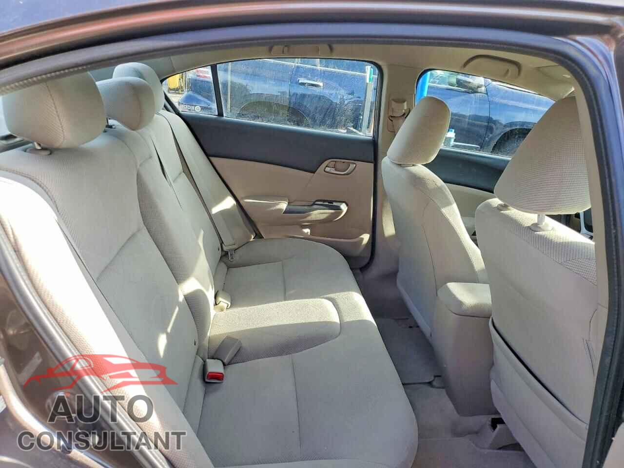 HONDA CIVIC 2012 - 2HGFB2F55CH584514