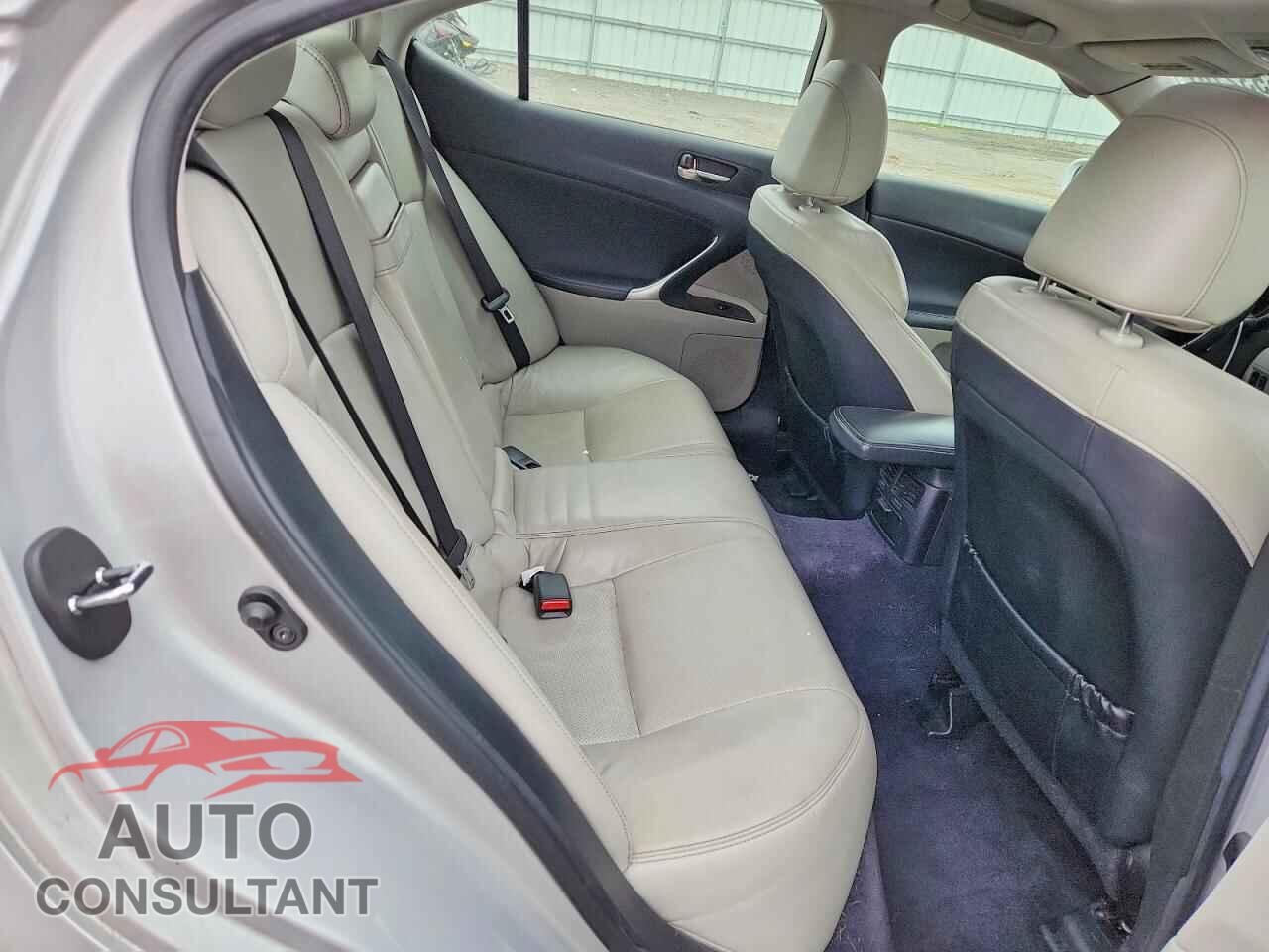 LEXUS IS 2010 - JTHCF5C21A5036532