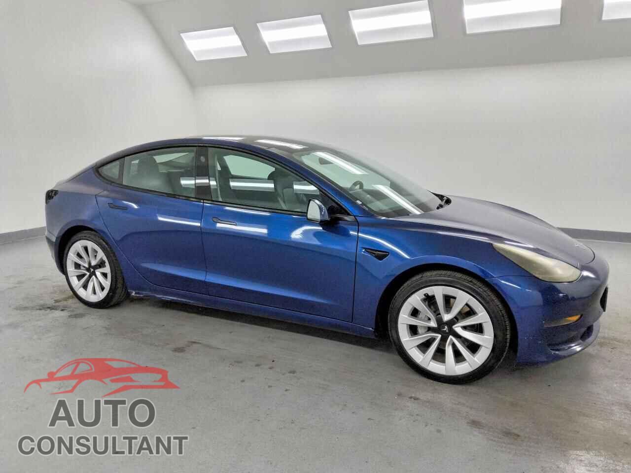 TESLA MODEL 3 2022 - 5YJ3E1EB5NF305162