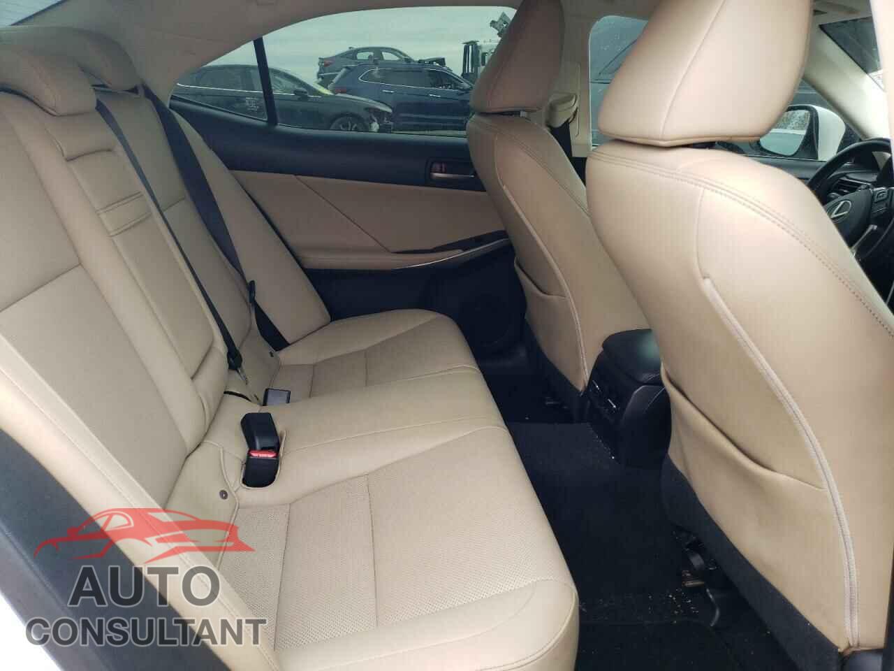 LEXUS IS 2017 - JTHBA1D27H5049328