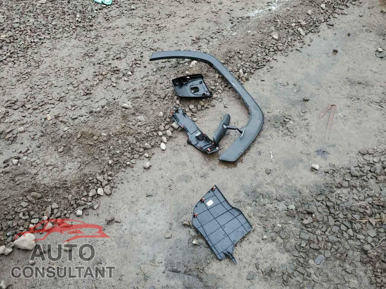 TOYOTA RAV4 2021 - 2T3F1RFVXMC168052