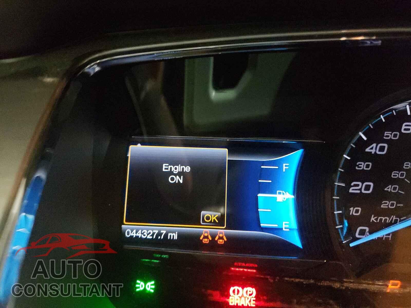 FORD TAURUS 2017 - 1FAHP2E88HG127435