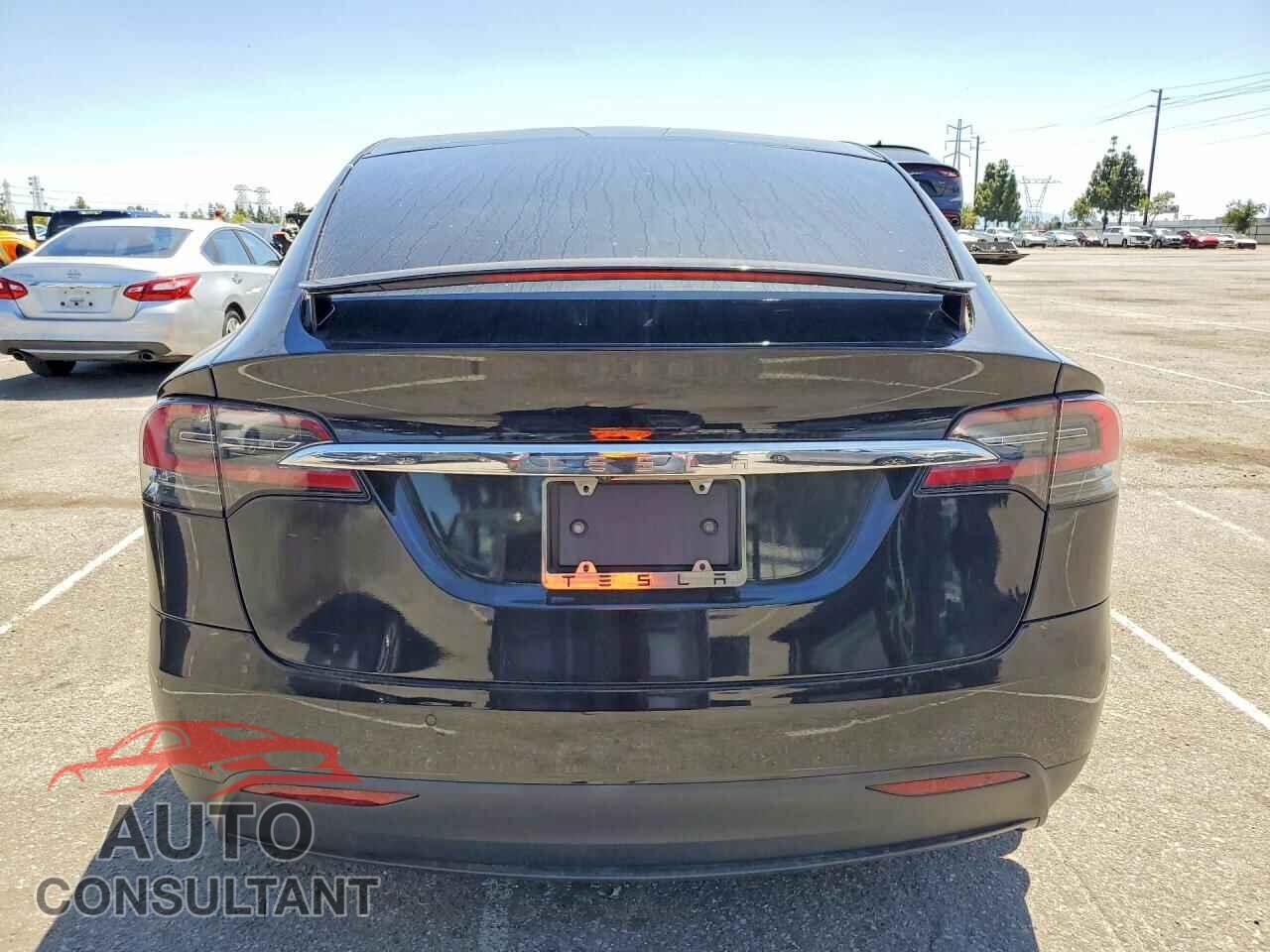 TESLA MODEL X 2016 - 5YJXCBE28GF021332