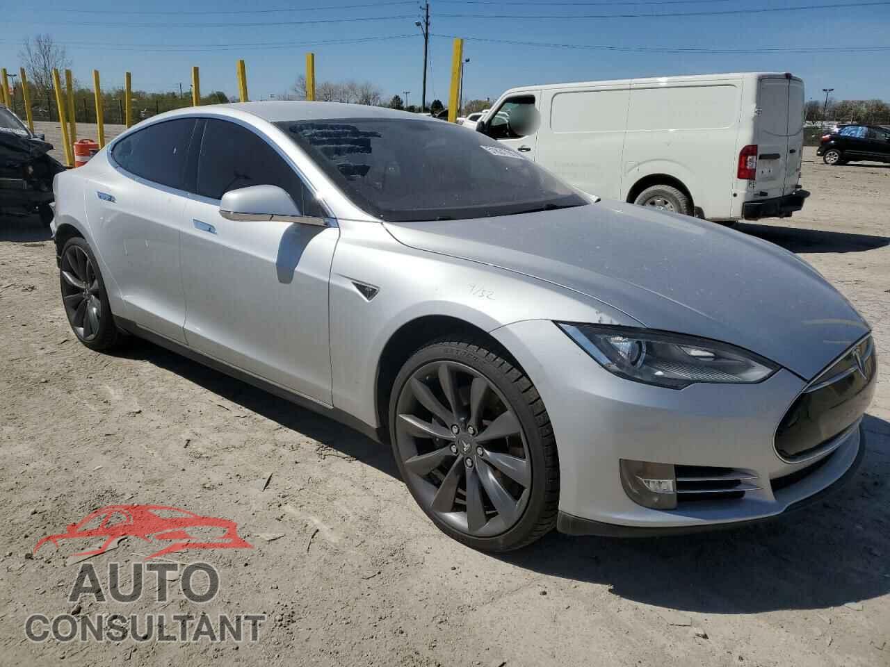 TESLA MODEL S 2013 - 5YJSA1CN5DFP05936