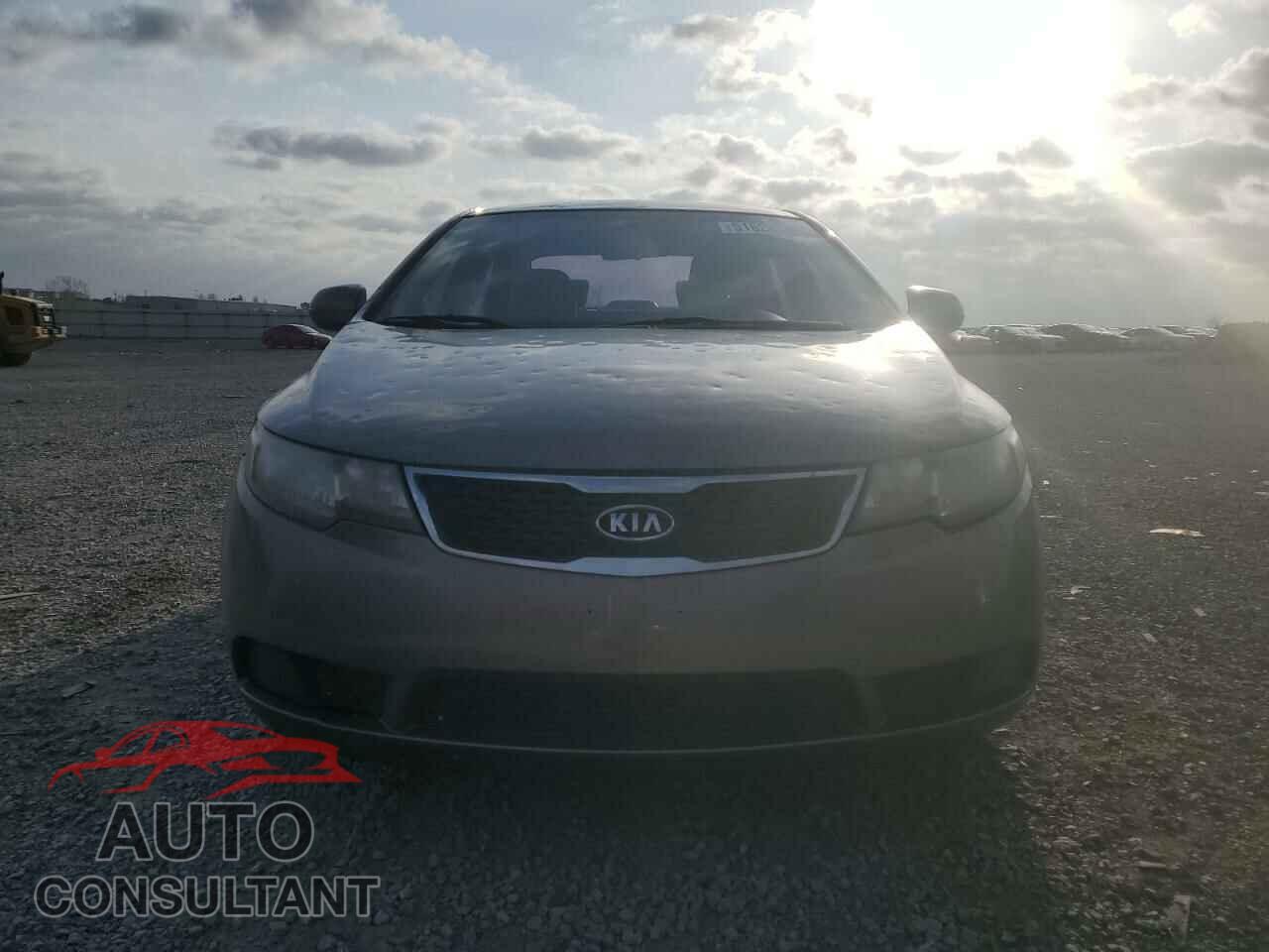 KIA FORTE 2011 - KNAFU4A22B5456073