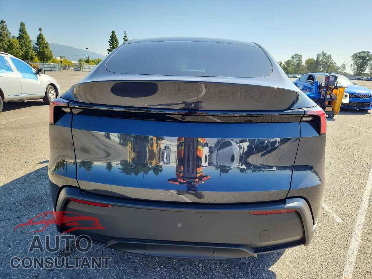 TESLA MODEL Y 2026 - 7SAYGDED0TA603277