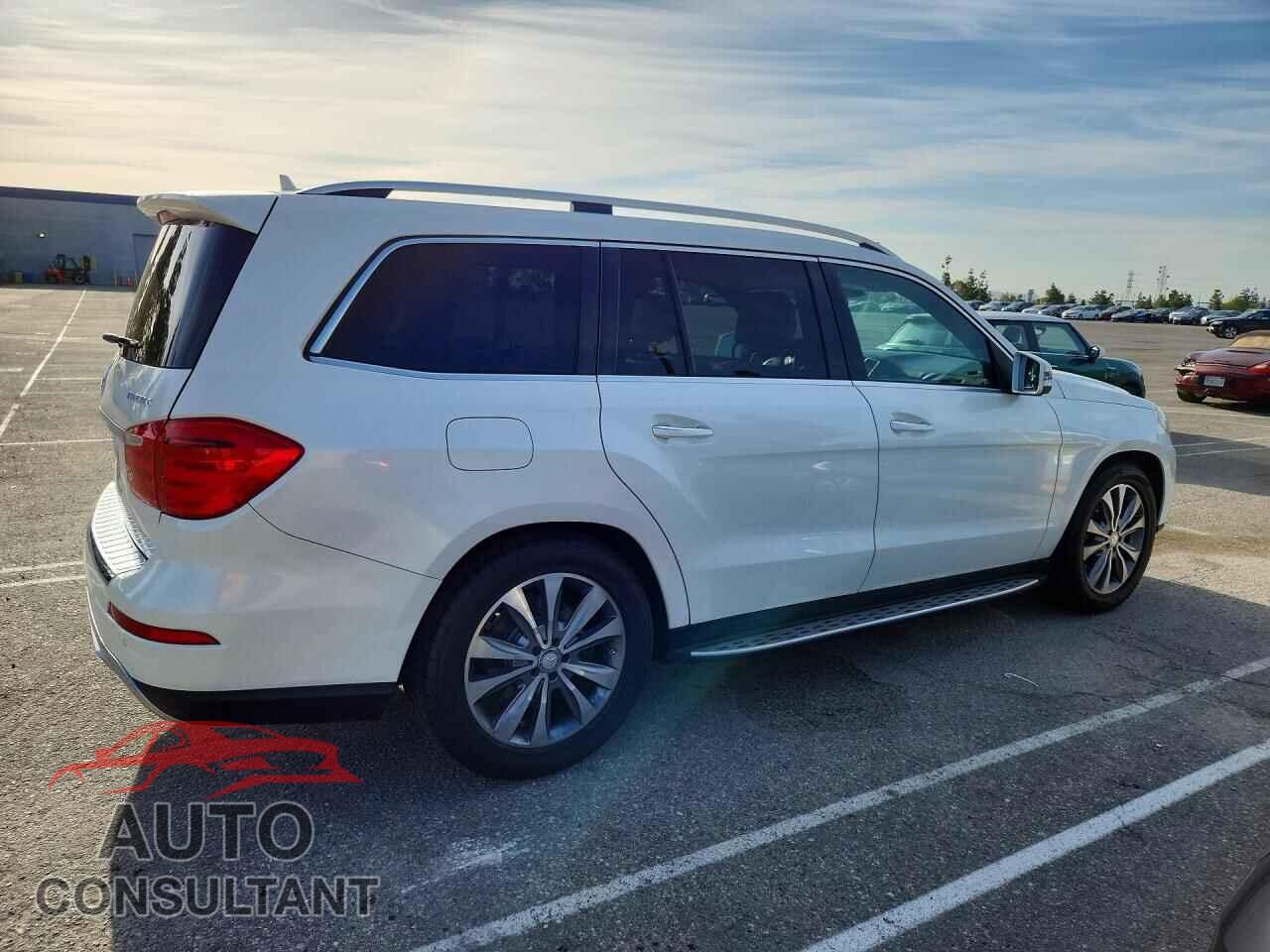 MERCEDES-BENZ GL-CLASS 2014 - 4JGDF2EE3EA293907