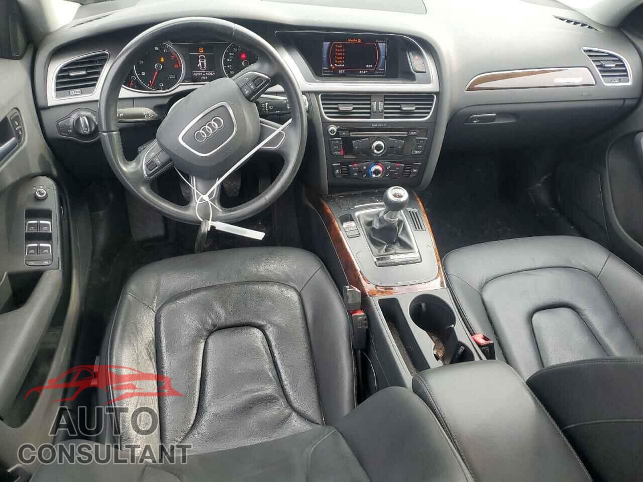 AUDI A4 2014 - WAUDFAFL8EA017456