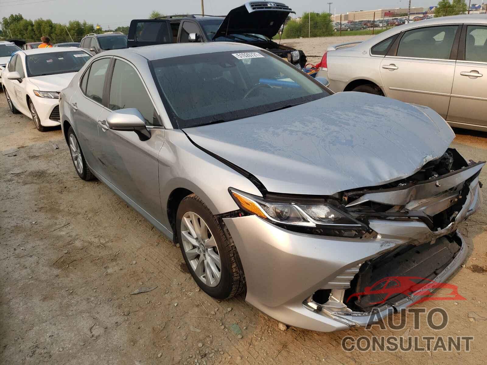 TOYOTA CAMRY 2018 - 4T1B11HK2JU578513