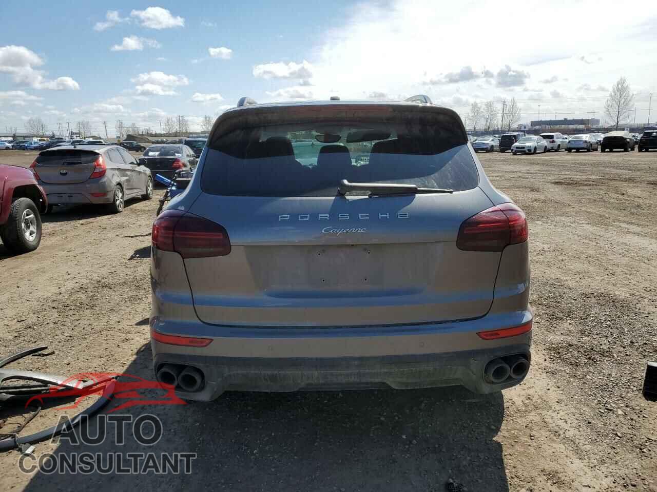 PORSCHE CAYENNE 2016 - WP1AA2A23GLA08730