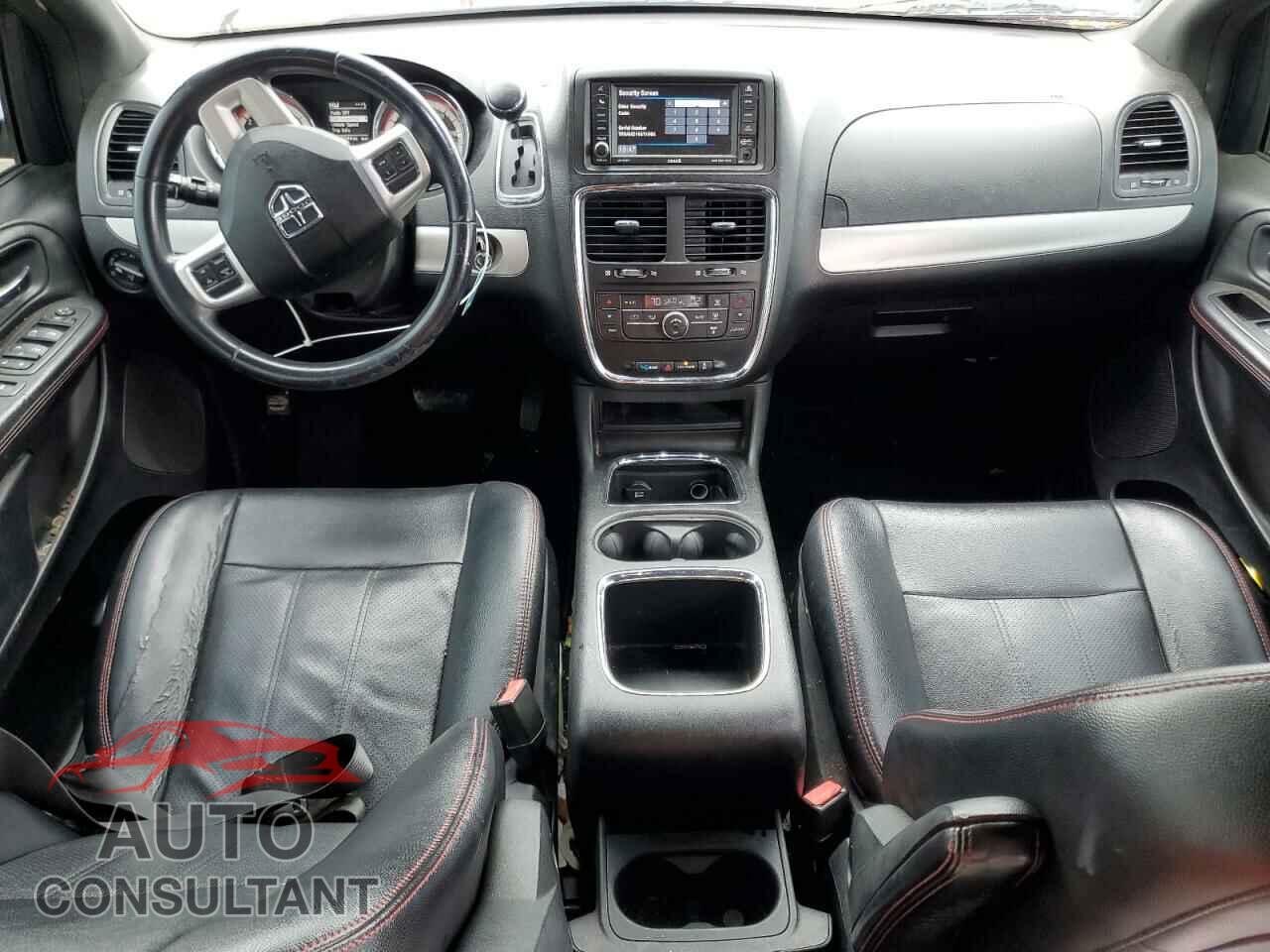 DODGE CARAVAN 2015 - 2C4RDGEG1FR555631