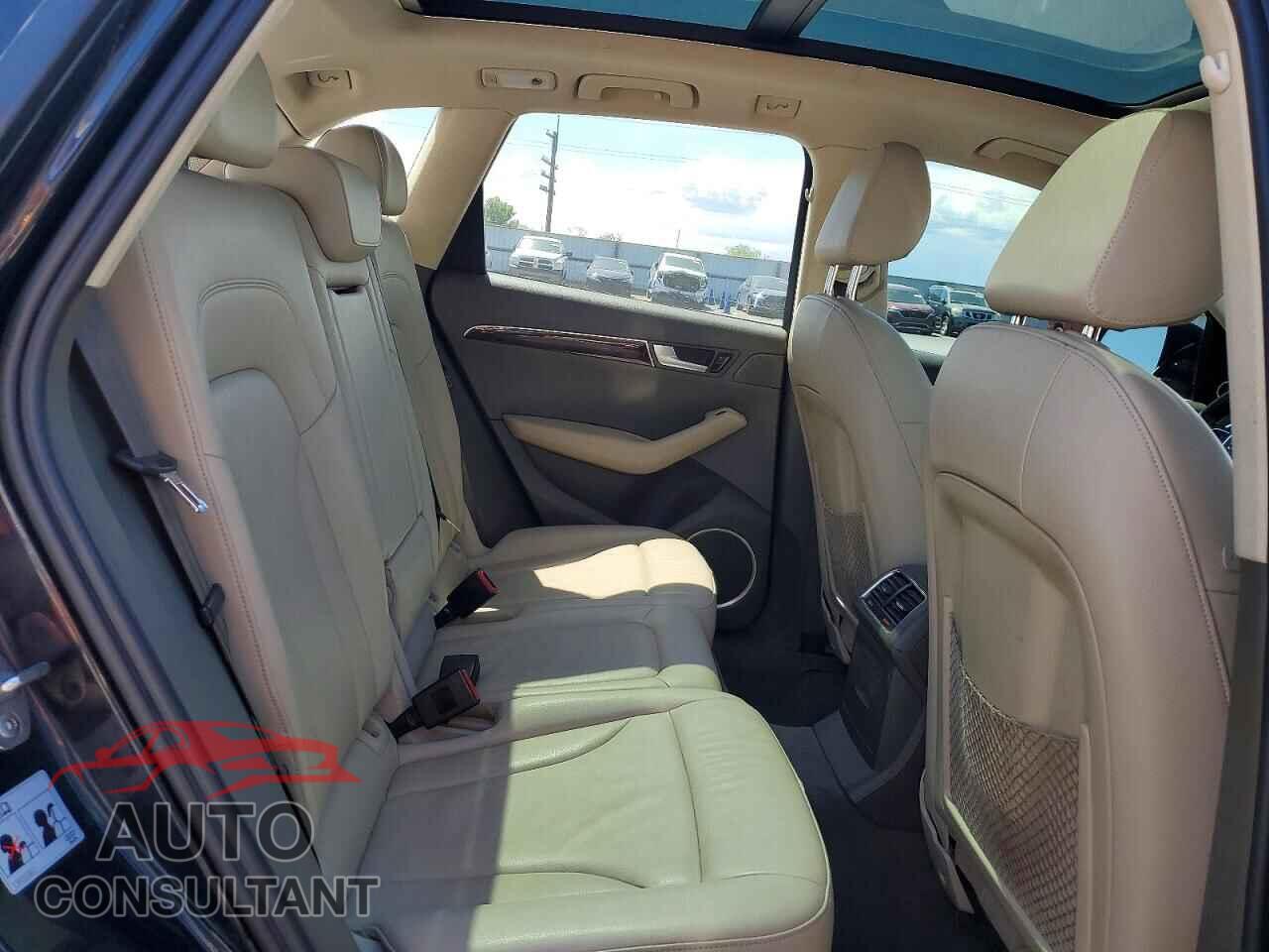 AUDI Q5 2012 - WA1DKAFP1CA109324
