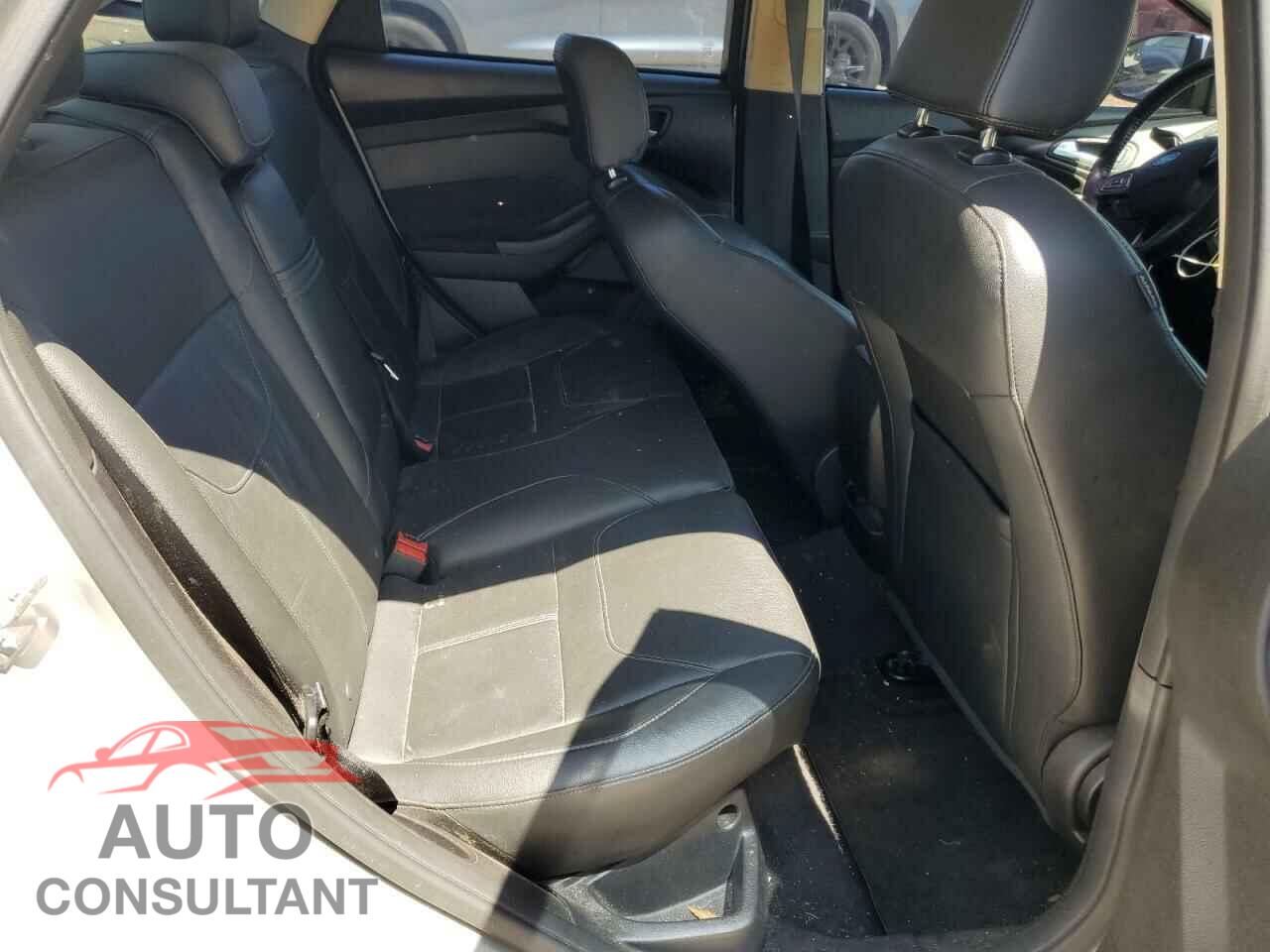 FORD FOCUS 2015 - 1FADP3F22FL336205