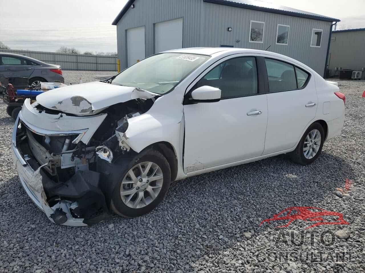 NISSAN VERSA 2018 - 3N1CN7AP7JL880415