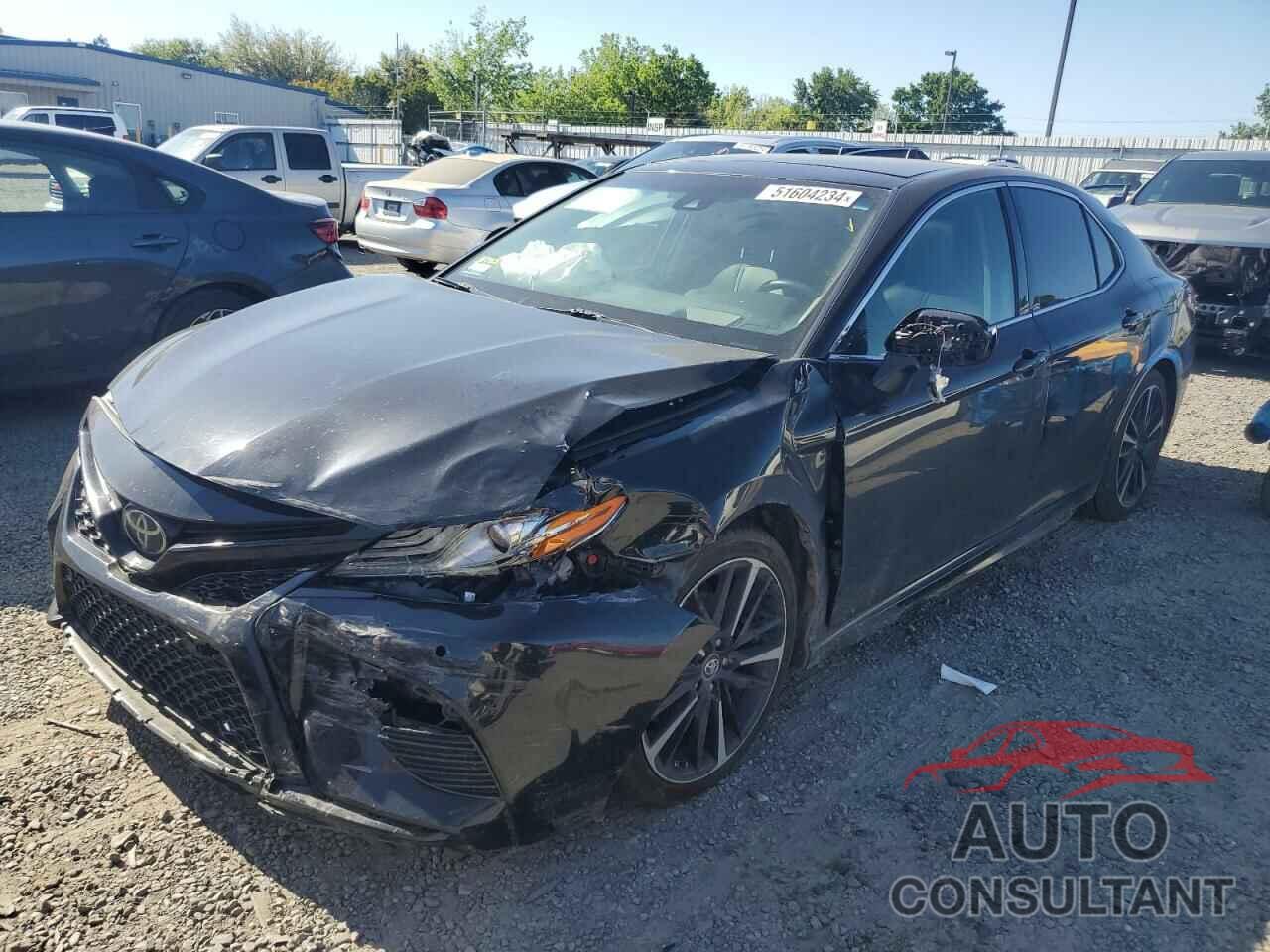 TOYOTA CAMRY 2018 - 4T1BZ1HK1JU003800