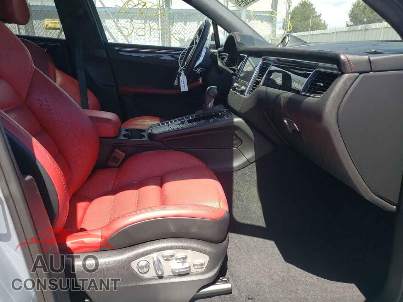 PORSCHE MACAN 2018 - WP1AF2A51JLB71265